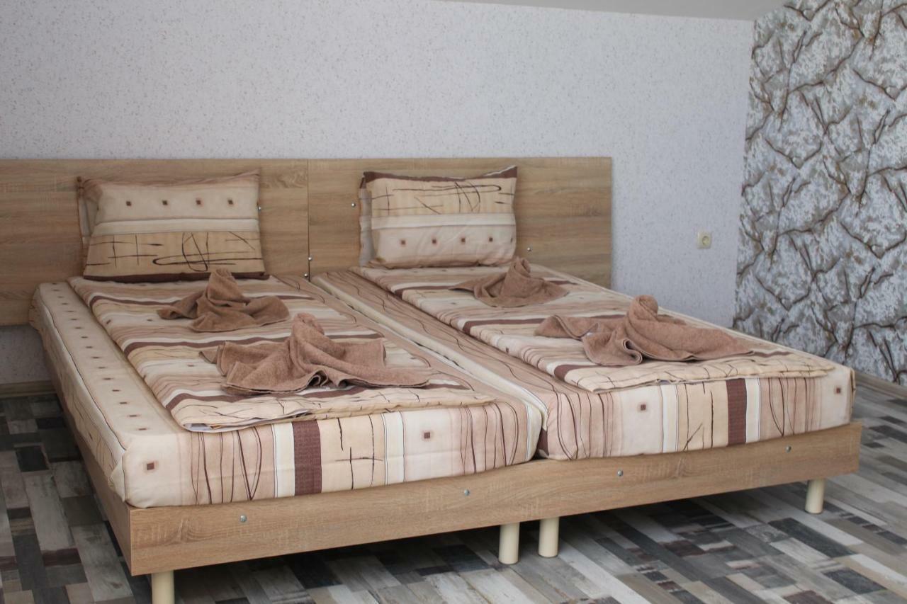 Guest House Valiland Bŭlgarevo エクステリア 写真